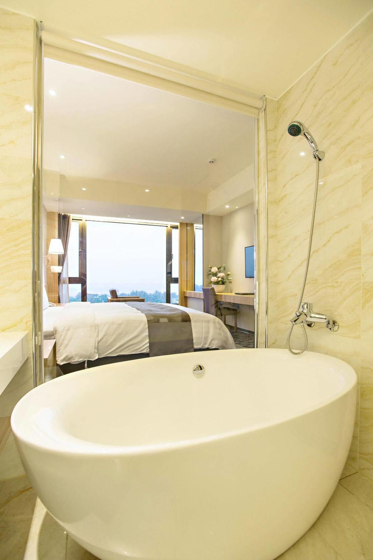 Kaishen Starlight Hotel T'ai-tung Dış mekan fotoğraf